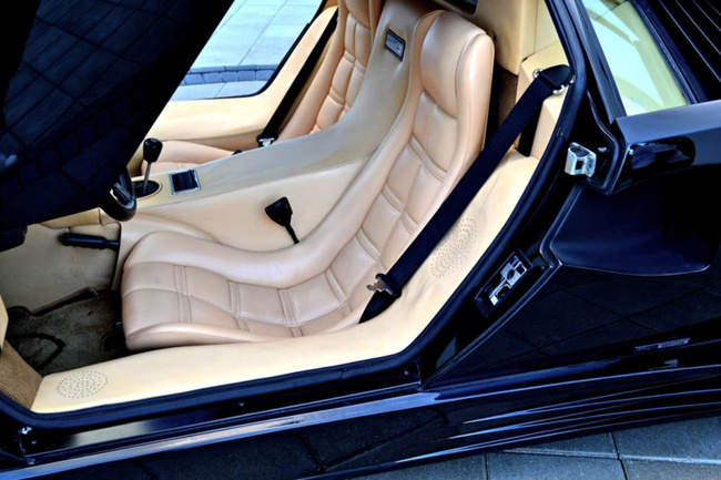 兰博基尼Countach前车座 兰博基尼Countach前车座