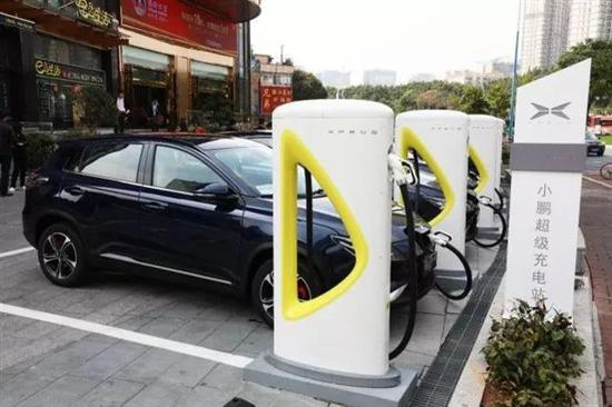 APP,造车新势力,量产车交车,蔚来ES8,小鹏汽车 APP,造车新势力,量产车交车,蔚来ES8,小鹏汽车