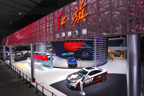 红旗品牌高档C级SUV红旗HS7亮相广州车展引领中国品牌向上 